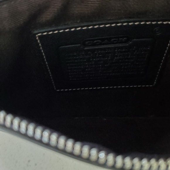 Coach zipper pouch - Picture 9 of 9